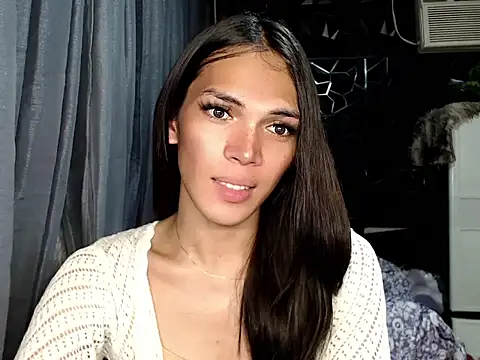 GORGEOUS_CARMEE live cam on StripChat