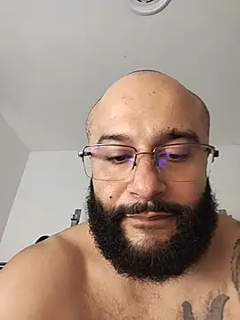 luke__09 (Ask my age) - Play nipples