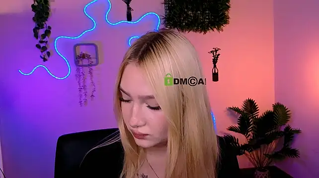 playful_sophie webcam