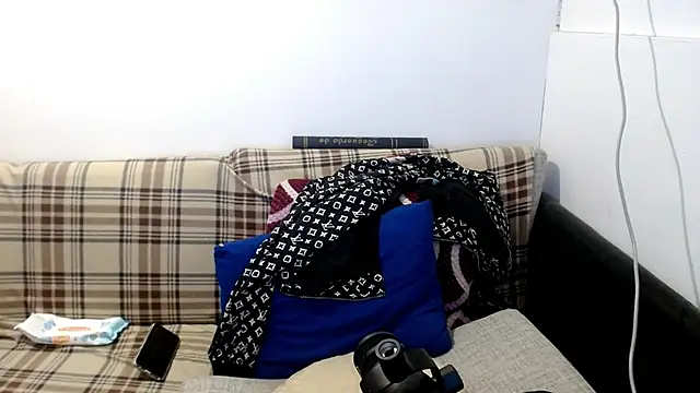 cholitohermoso (Ask my age) - cum