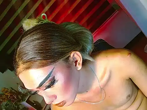 HOLLYWOOD_QUEEN_88 webcam