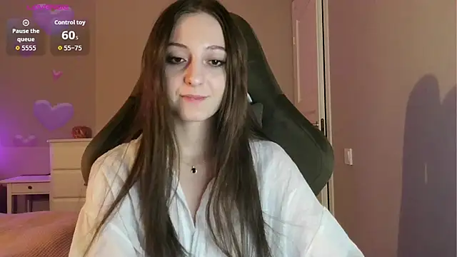white_liillyy webcam