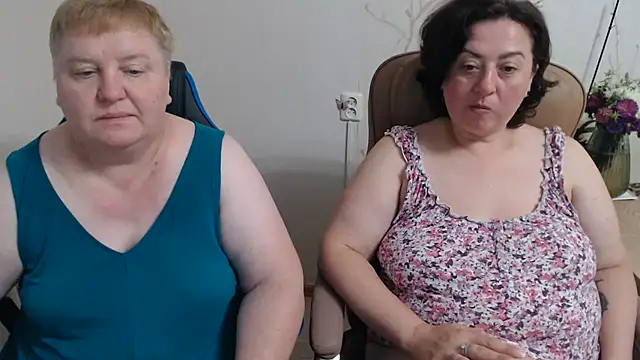 Lindy-Jeanie webcam