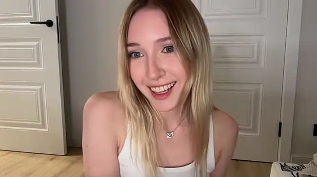 Kattie_Petite webcam
