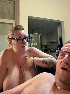 darkmoonsubmissive webcam