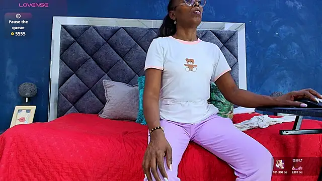 ebony__jheim webcam
