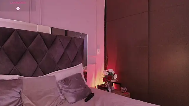 Evelyn__16 live cam preview