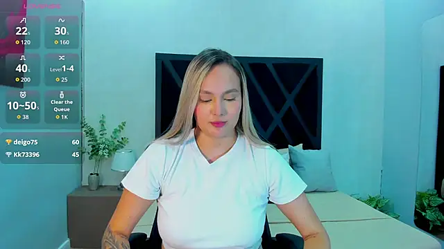 Emmaa_white_ webcam