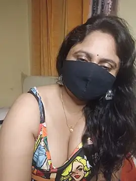 Sravvi499 webcam