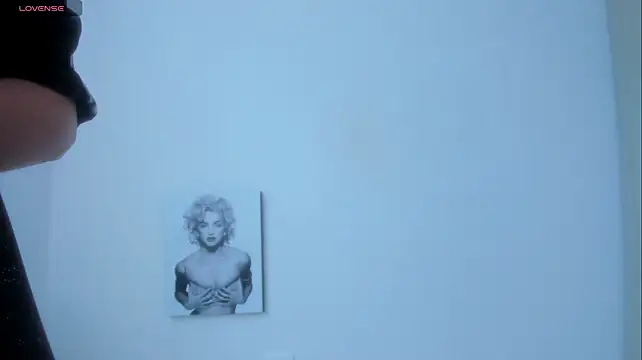 Millie_bobby webcam