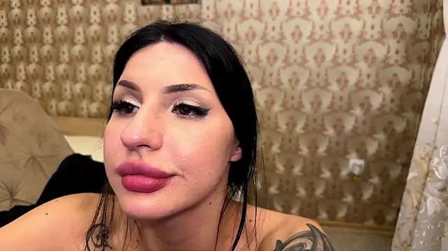 AuraXO webcam