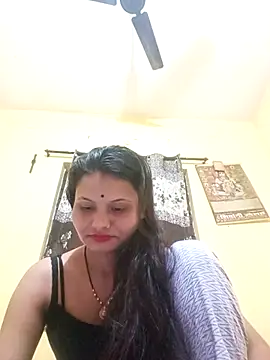 Priti_hote webcam