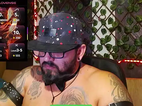 mr_wolf46 webcam