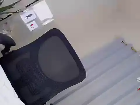 AlodiaOfCums webcam