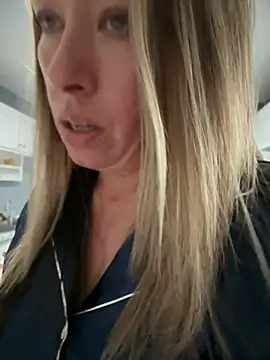 MiraKisss webcam