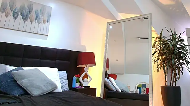 VanesaValet live cam preview