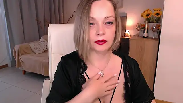 Tilly_Eliot