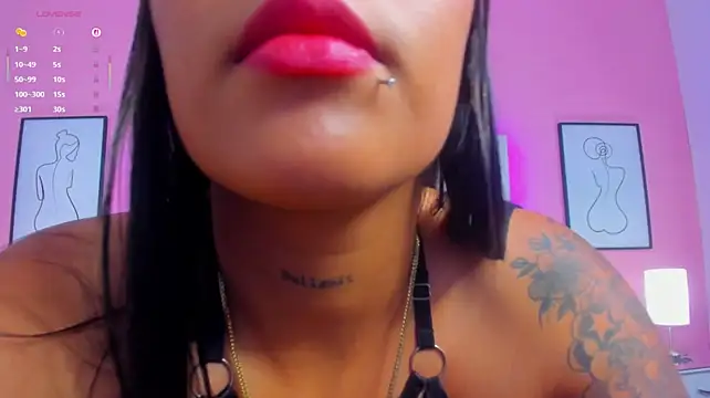 charlotte_kisss
