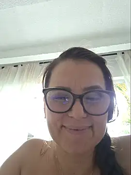 MariaPau_83 webcam