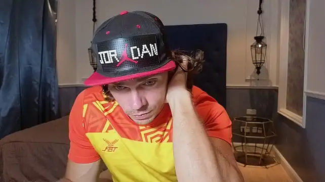 Marrymeplz webcam