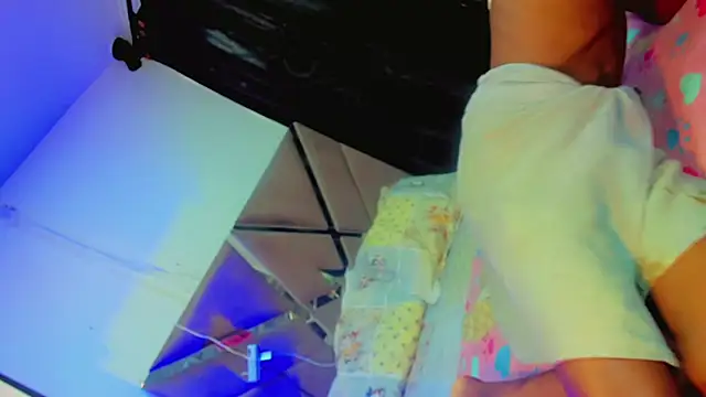 Keily_Tsx1 webcam