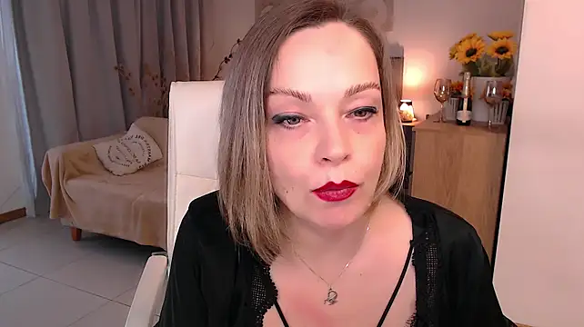 Tilly_Eliot