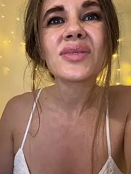 LucieMack webcam