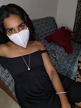 Omi_5 live cam on StripChat