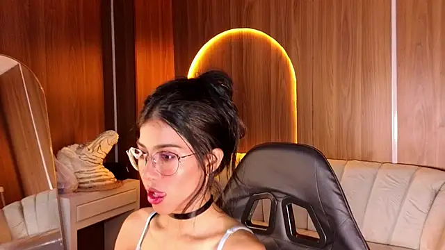 Alina_b_ webcam
