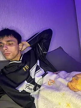 Clark_Day live cam on StripChat