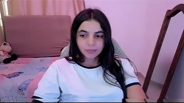 _elenna live cam preview