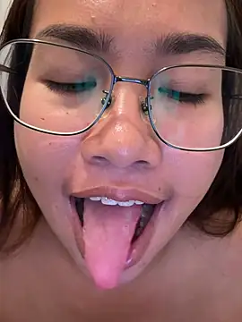 Ponthip webcam