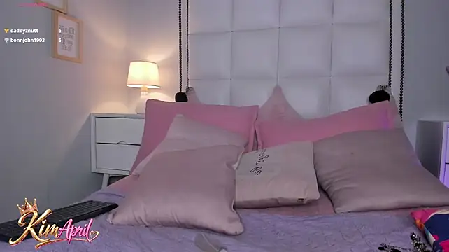 KIMAPRIL live cam preview