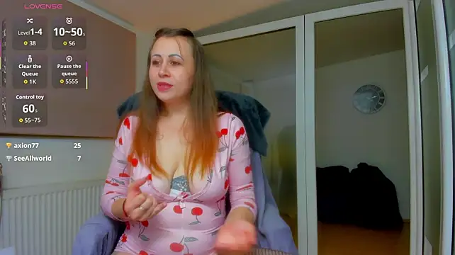 aryanette (F young) - play pussy ?