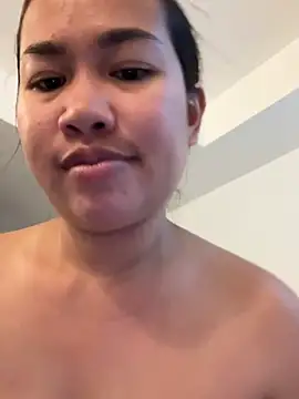 Ponthip webcam