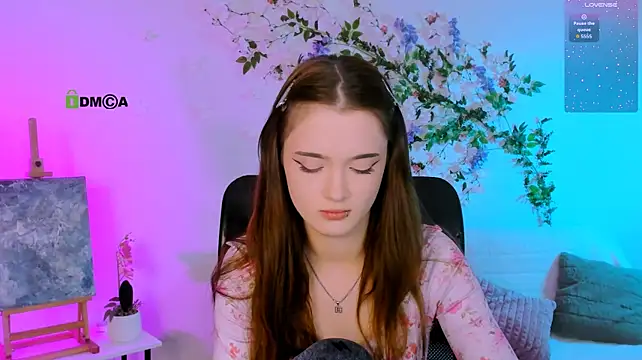 liana_kisses webcam