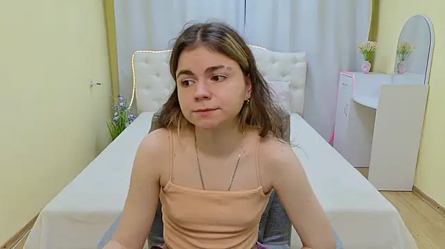 TinaRedly webcam