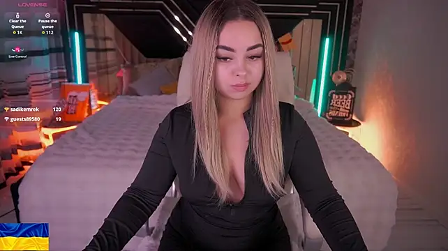 SusieWood webcam