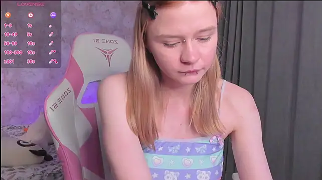 Milia_Parker live cam preview