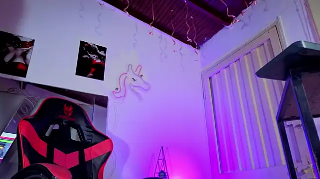 dominatrix_girl