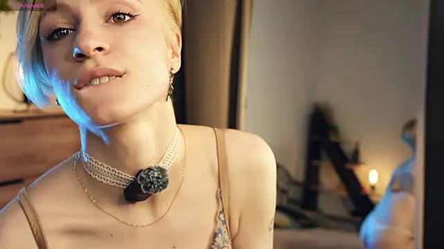 JanettePerro live cam preview