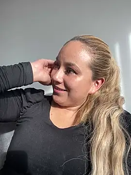 Angelwhite_25