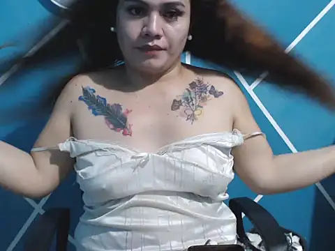 Asian_hotmistress webcam
