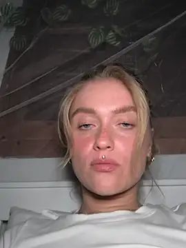Goldi159 live cam on StripChat