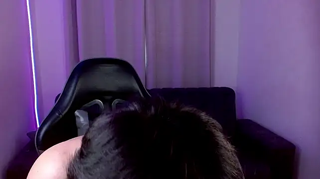 H3ll_B0I webcam