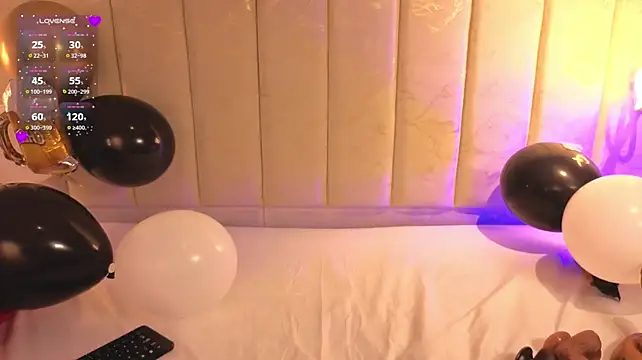 JulieDeep webcam