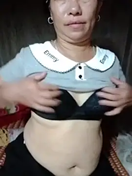 Mye_kiss webcam