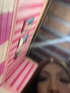 SabrinaHugeCock live cam on StripChat