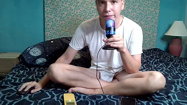 Wolf755 webcam