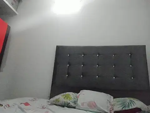 mila_luxx webcam